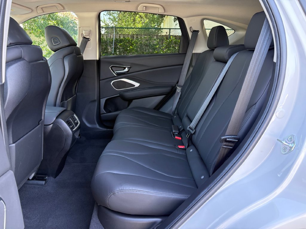 Used 2024 Acura RDX SH-AWD image 16