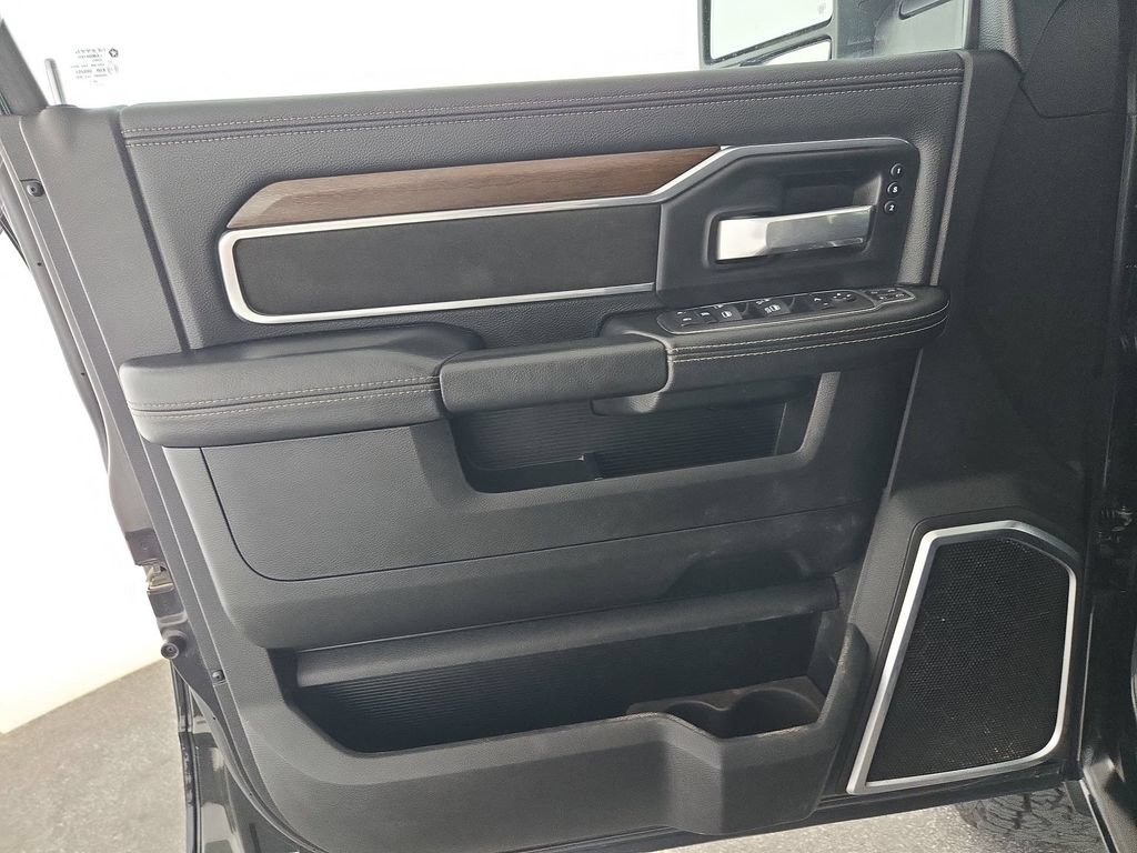 Used 2024 RAM 2500 Laramie w/ Safety Group AWD/4WD image 28