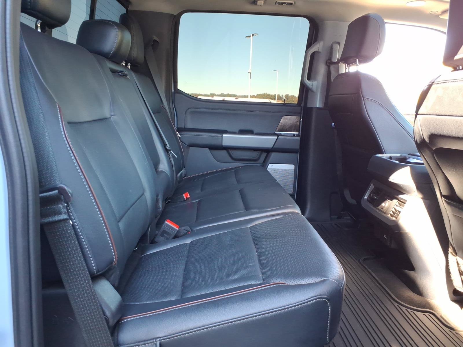 Used 2024 Ford F350 Lariat w/ Lariat Ultimate Package AWD/4WD image 9