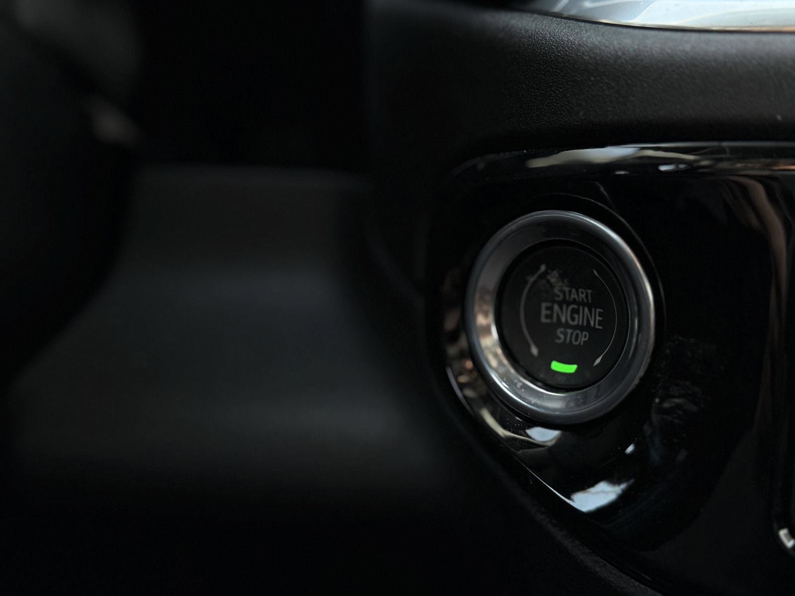 New 2025 GMC Sierra 3500 SLE w/ SLE Convenience Package image 18