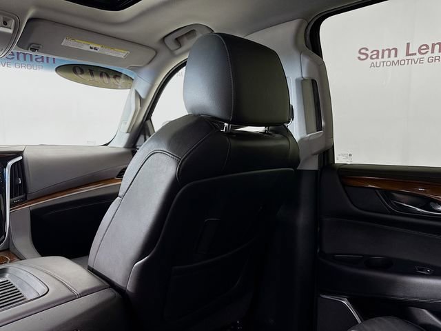 Used 2019 Cadillac Escalade Premium Luxury image 27