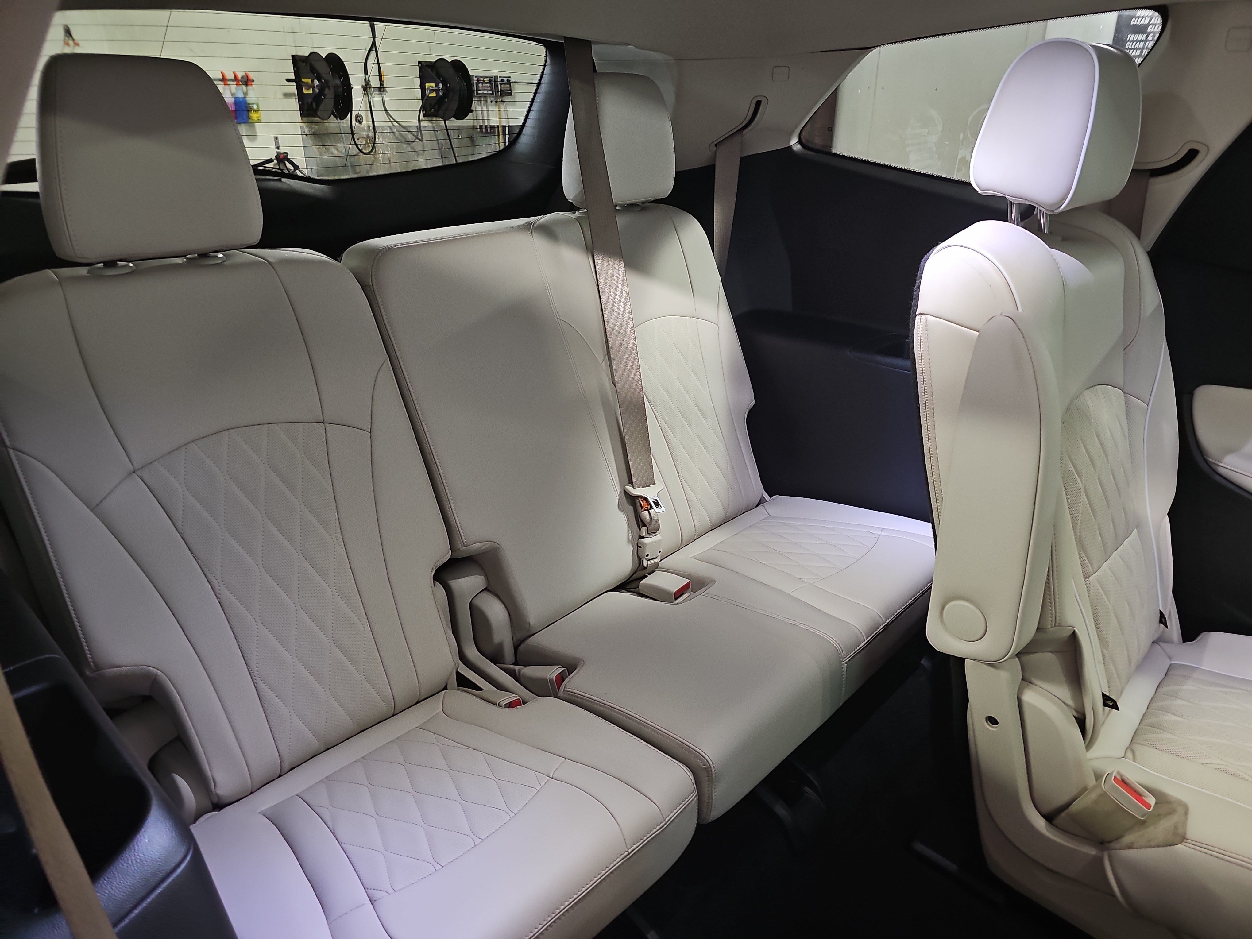Used 2022 Buick Enclave Avenir w/ Avenir Technology Package FWD image 13