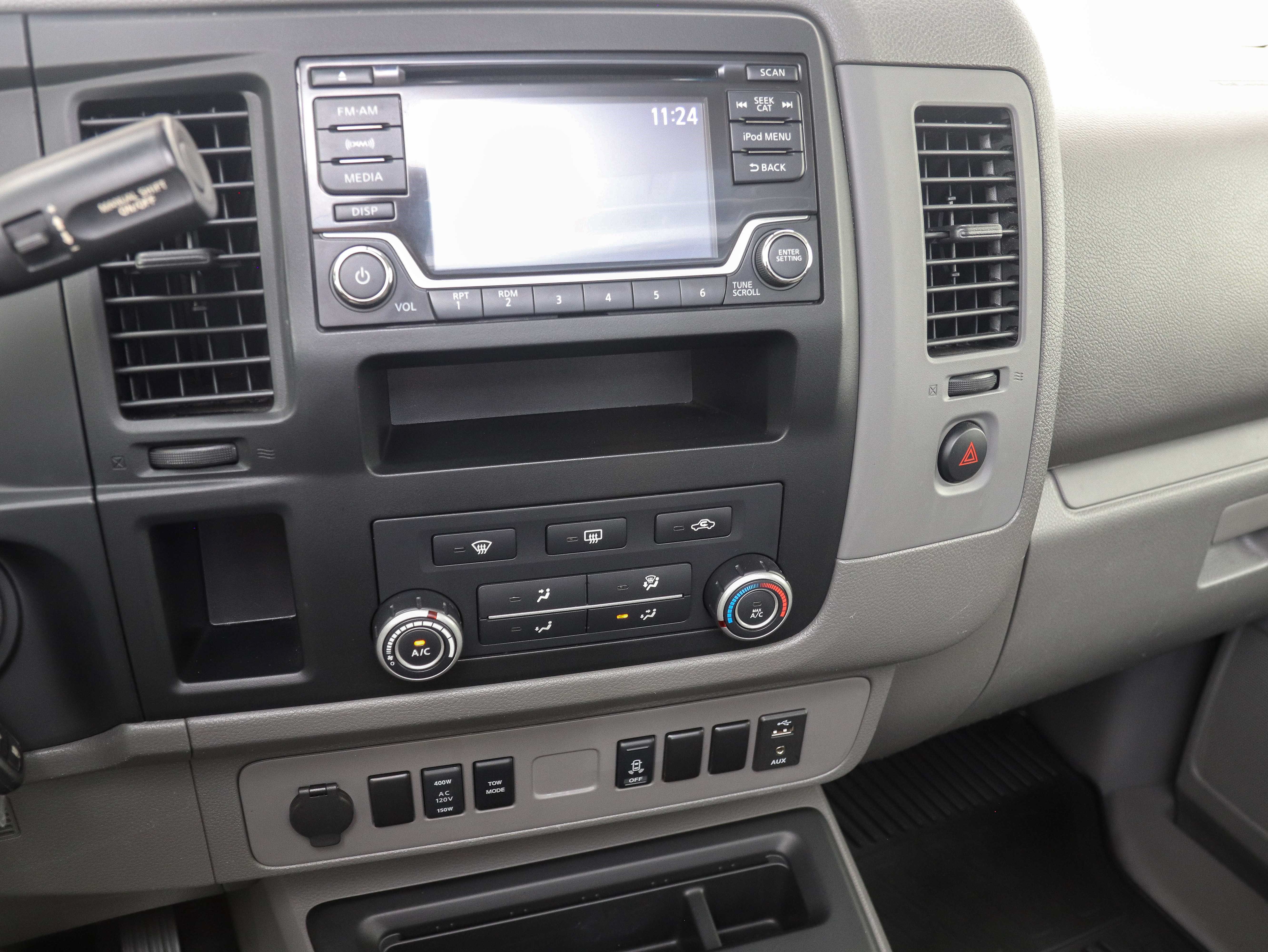 Used 2018 Nissan NV 2500 SV RWD image 18