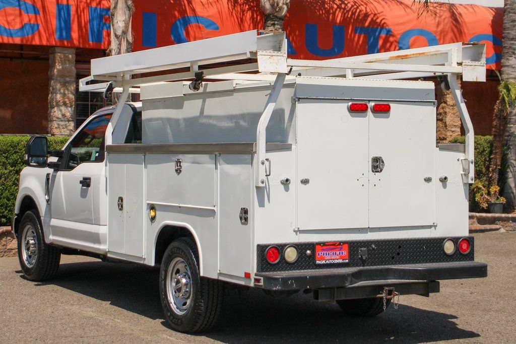 Used 2018 Ford F350 XL w/ Power Equipment Group RWD image 6
