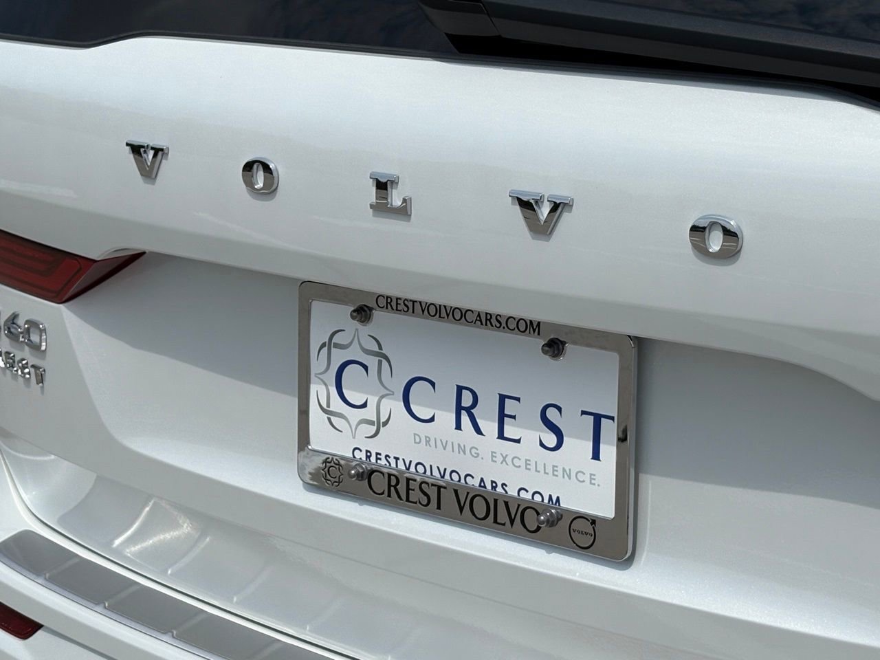 New 2026 Volvo XC60 B5 Ultra w/ Protection Package Premier image 8