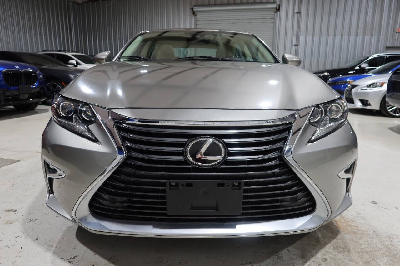 Used 2018 Lexus ES 350 w/ Luxury Package w/Wood Trim FWD image 8