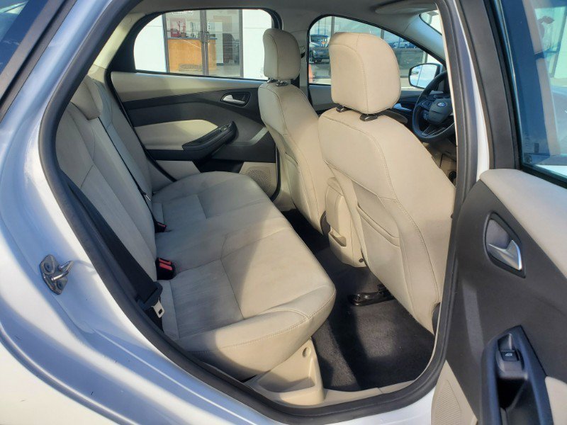 Used 2016 Ford Focus SE FWD image 18
