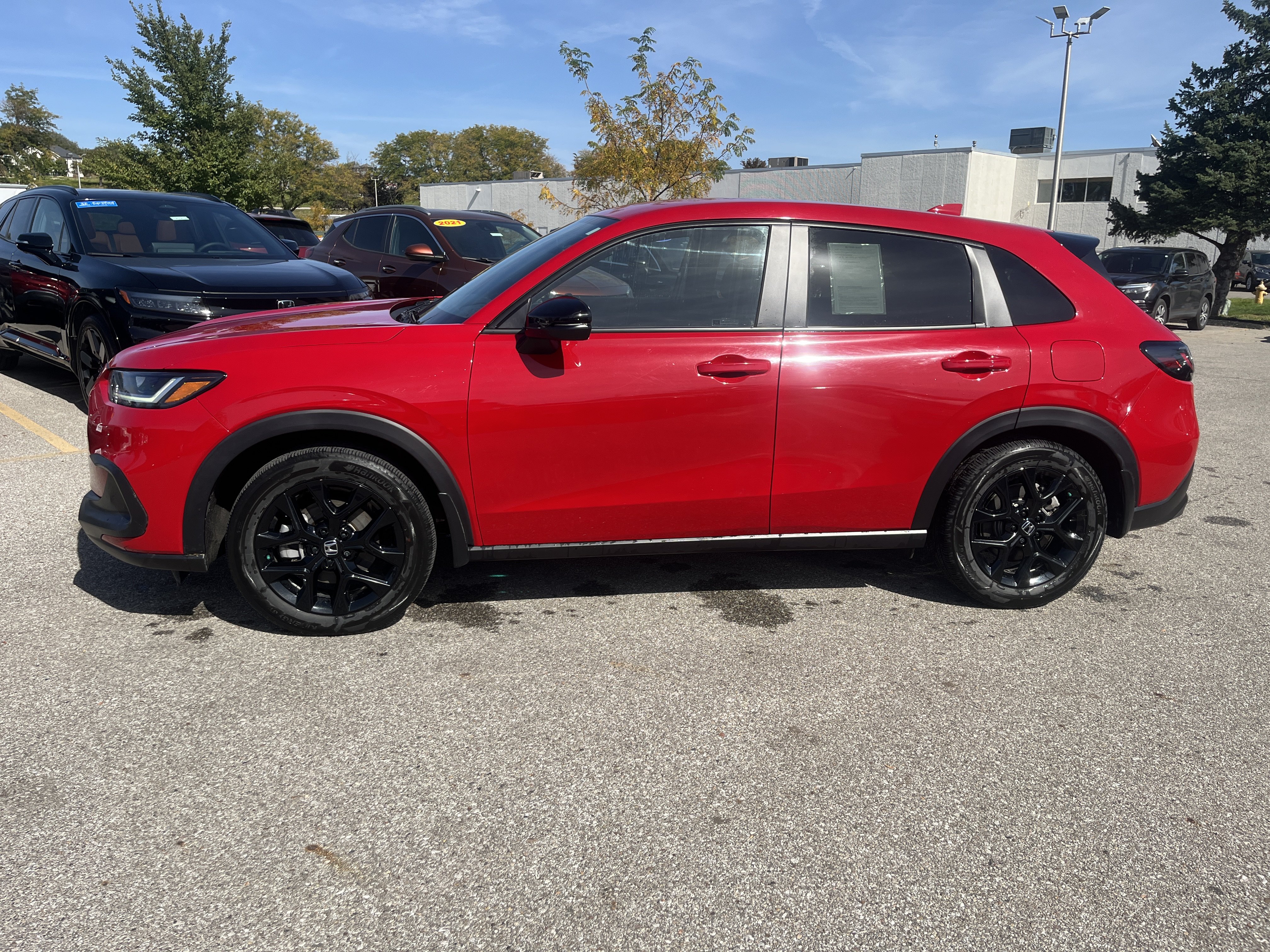 Certified 2025 Honda HR-V Sport image 7