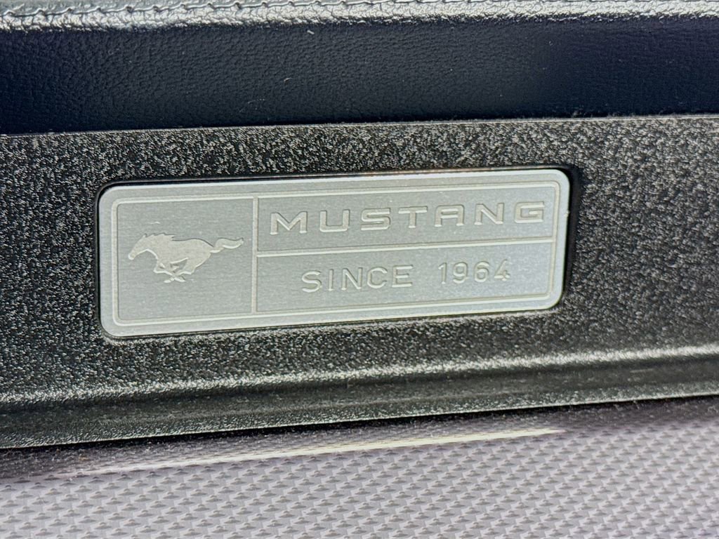 Used 2017 Ford Mustang Coupe RWD image 18