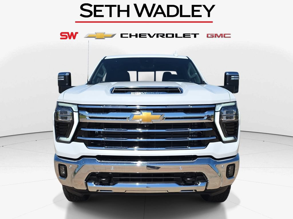 New 2026 Chevrolet Silverado 3500 LTZ w/ LTZ Premium Package AWD/4WD image 2