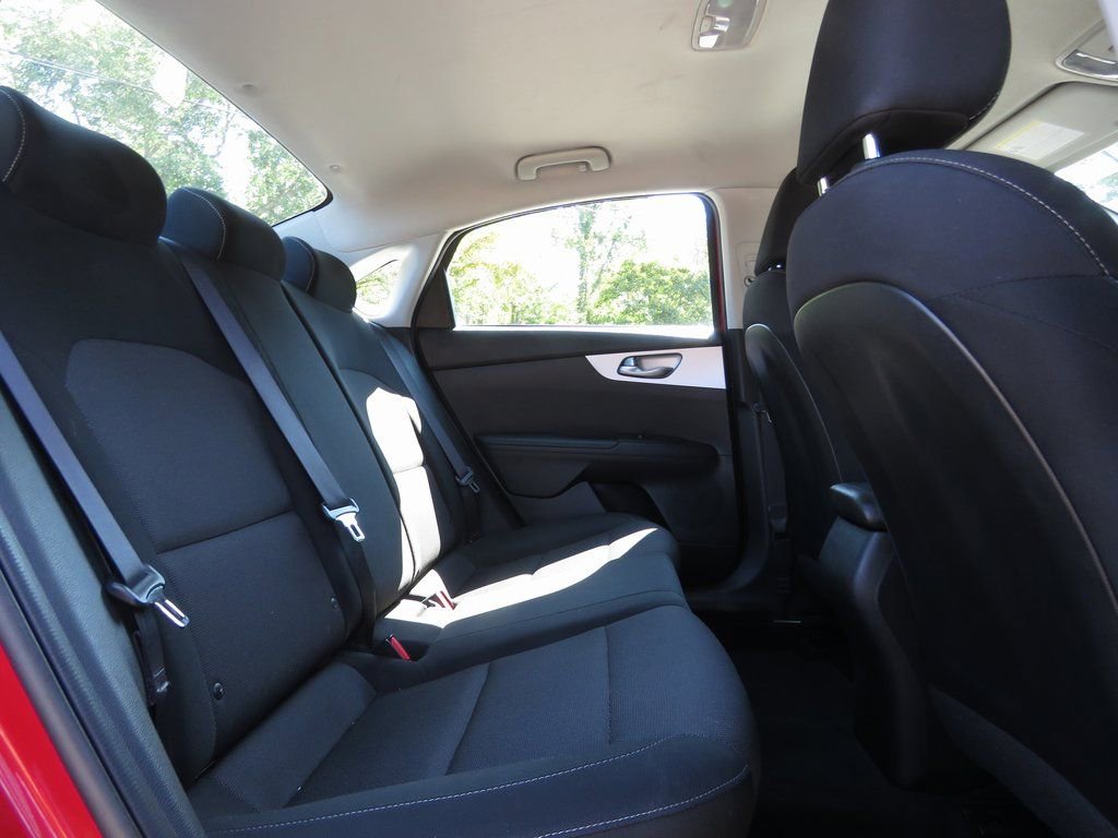 Used 2023 Kia Forte LXS w/ LXS Technology Package image 17