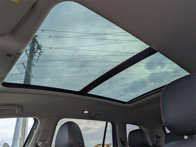 Certified 2025 Volkswagen Atlas Peak Edition SE image 22