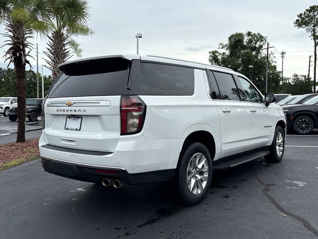 Used 2023 Chevrolet Suburban Premier AWD/4WD image 5