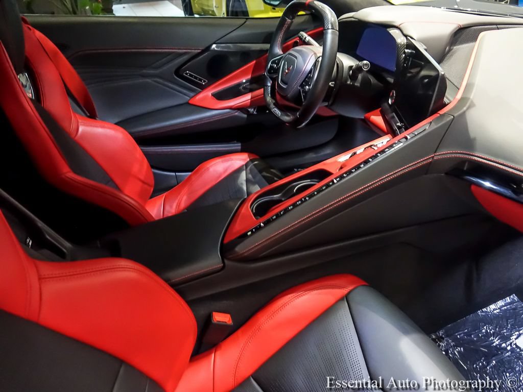 Used 2025 Chevrolet Corvette Z06 w/ Stealth Interior Trim Package RWD image 27