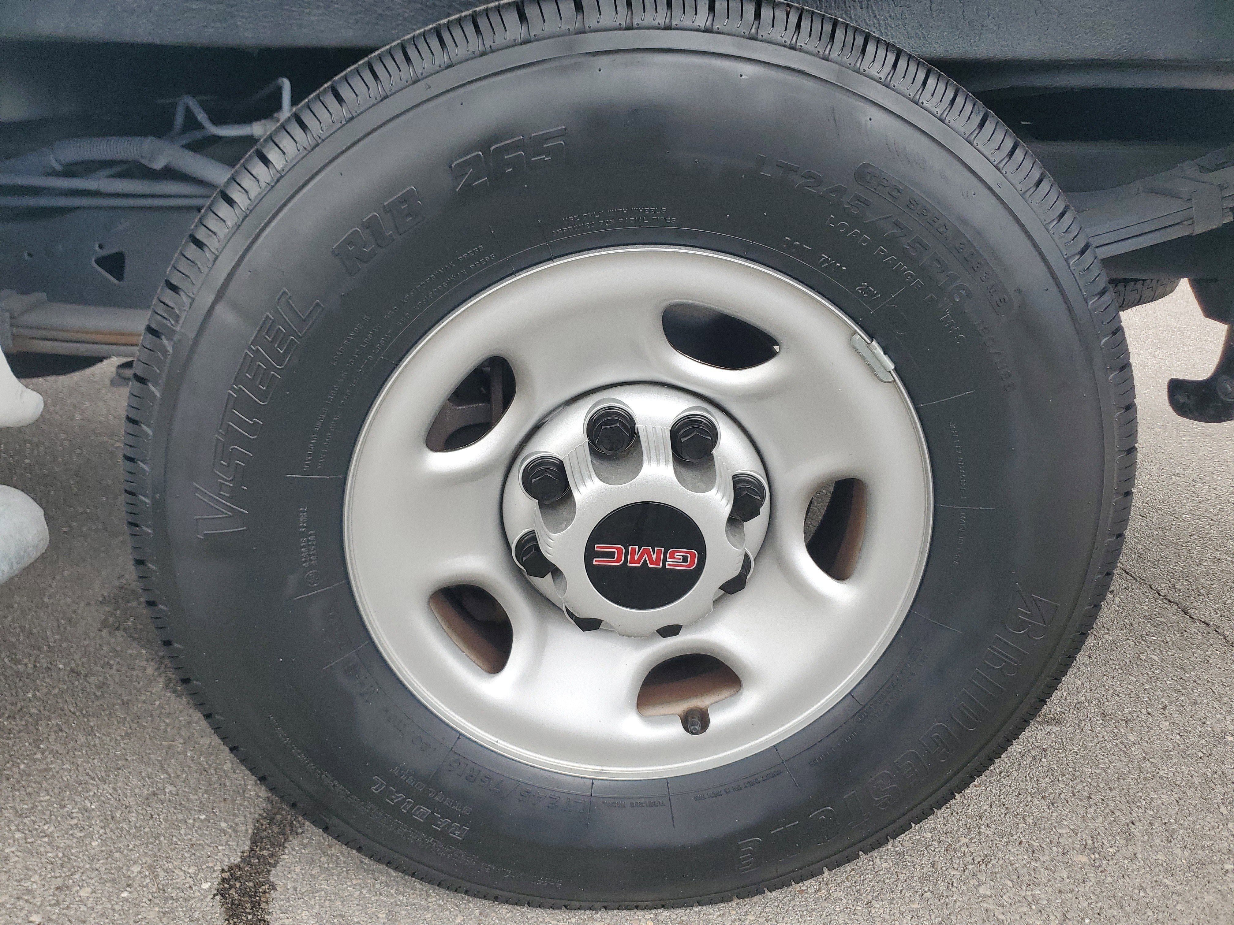 Used 2023 GMC Savana 2500 w/ Driver Convenience Package image 25