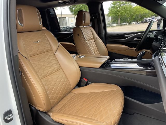 Used 2022 Cadillac Escalade ESV Premium Luxury AWD/4WD image 29