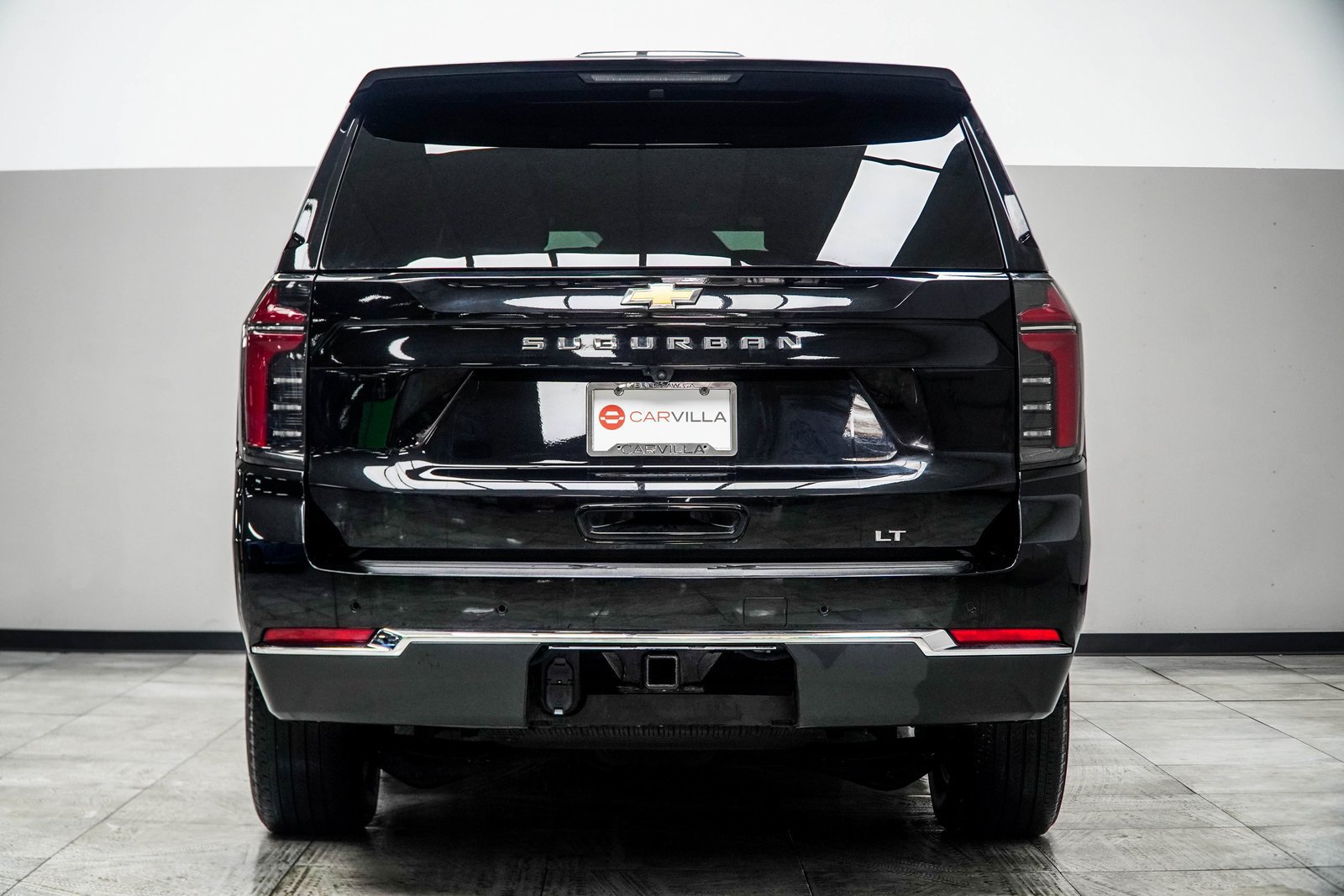 Used 2025 Chevrolet Suburban LT AWD/4WD image 14