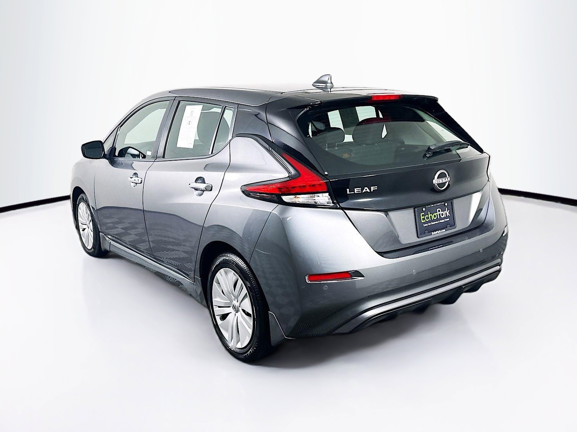 Used 2024 Nissan Leaf S FWD image 5