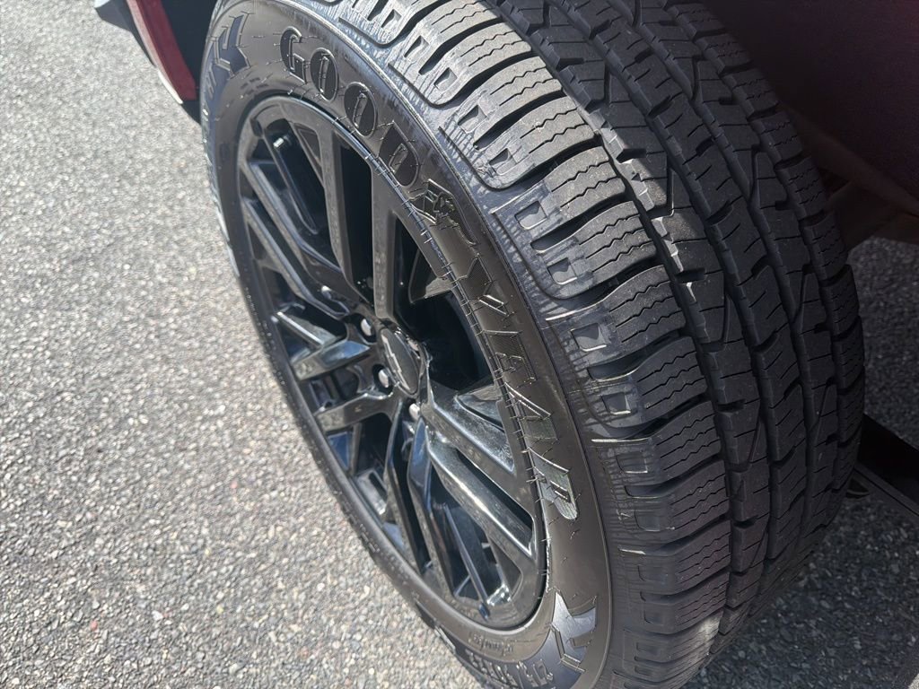 Used 2024 Chevrolet Silverado 1500 RST w/ Convenience Package II image 33