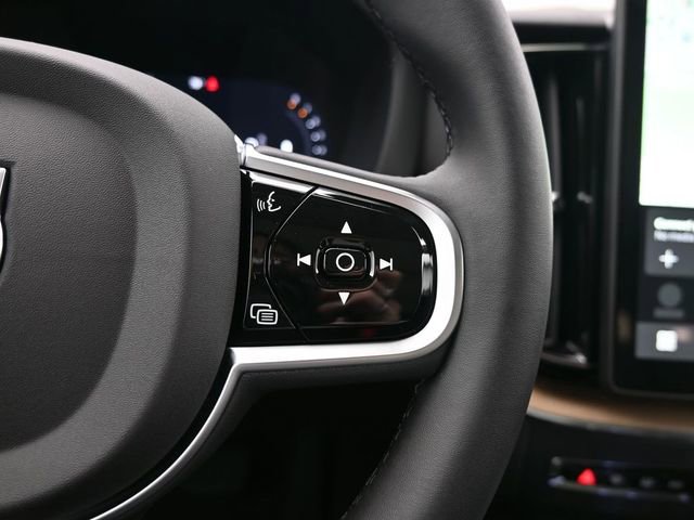 New 2026 Volvo XC60 B5 Core w/ Climate Package image 24