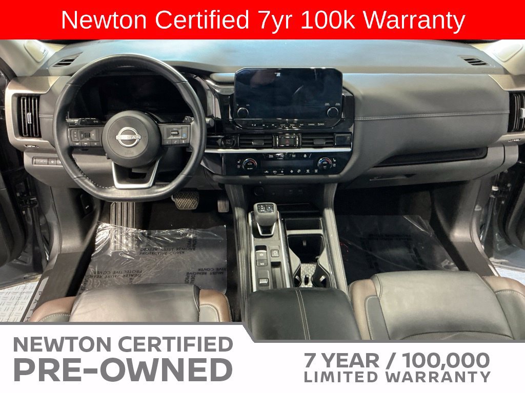 Used 2025 Nissan Pathfinder Platinum w/ Cargo Package FWD image 15