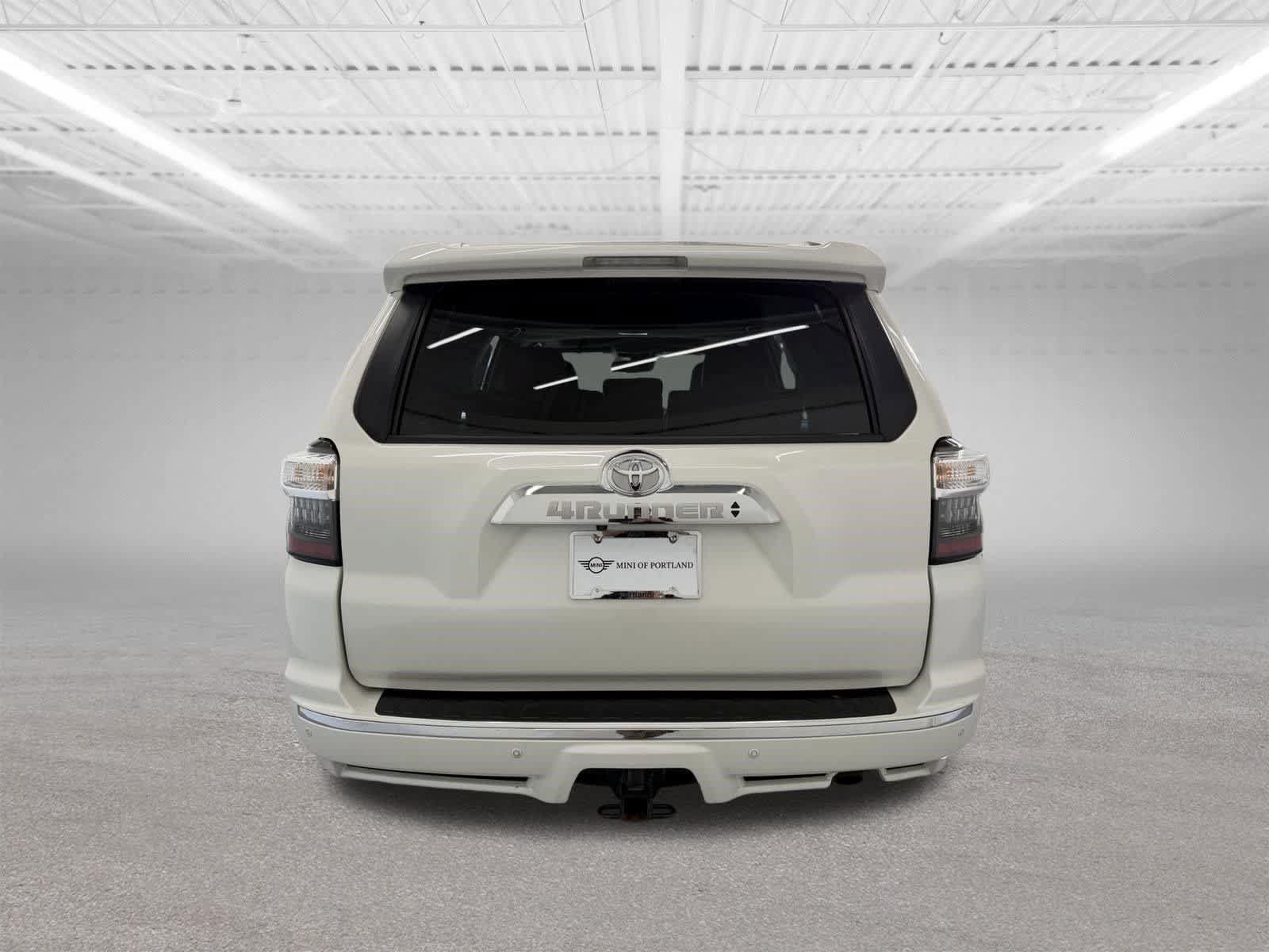 Used 2023 Toyota 4Runner Limited AWD/4WD image 4