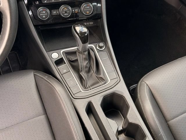 Used 2024 Volkswagen Jetta SE FWD image 16