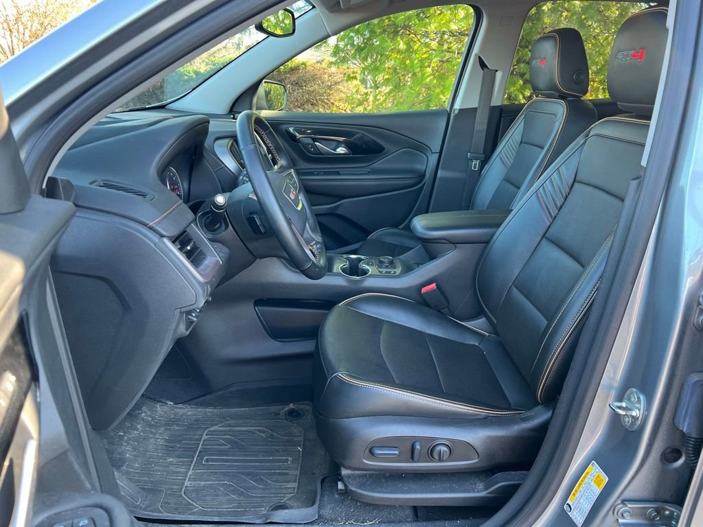 Used 2023 GMC Terrain AT4 w/ Tech Package image 9
