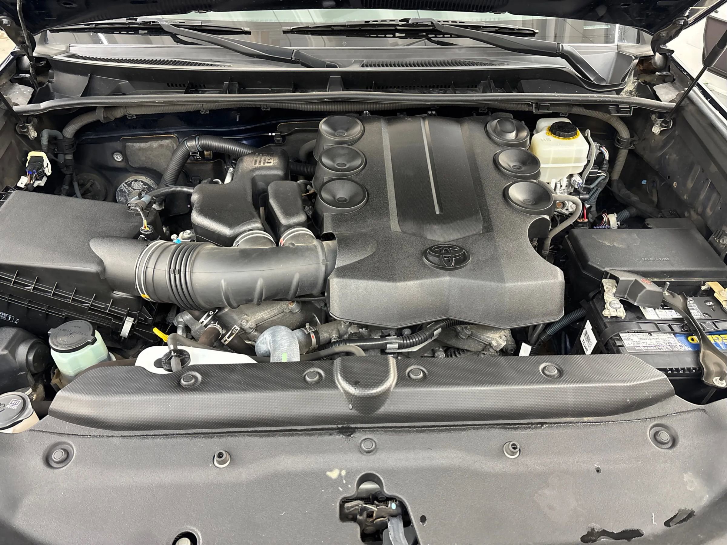 Used 2016 Toyota 4Runner SR5 AWD/4WD image 28