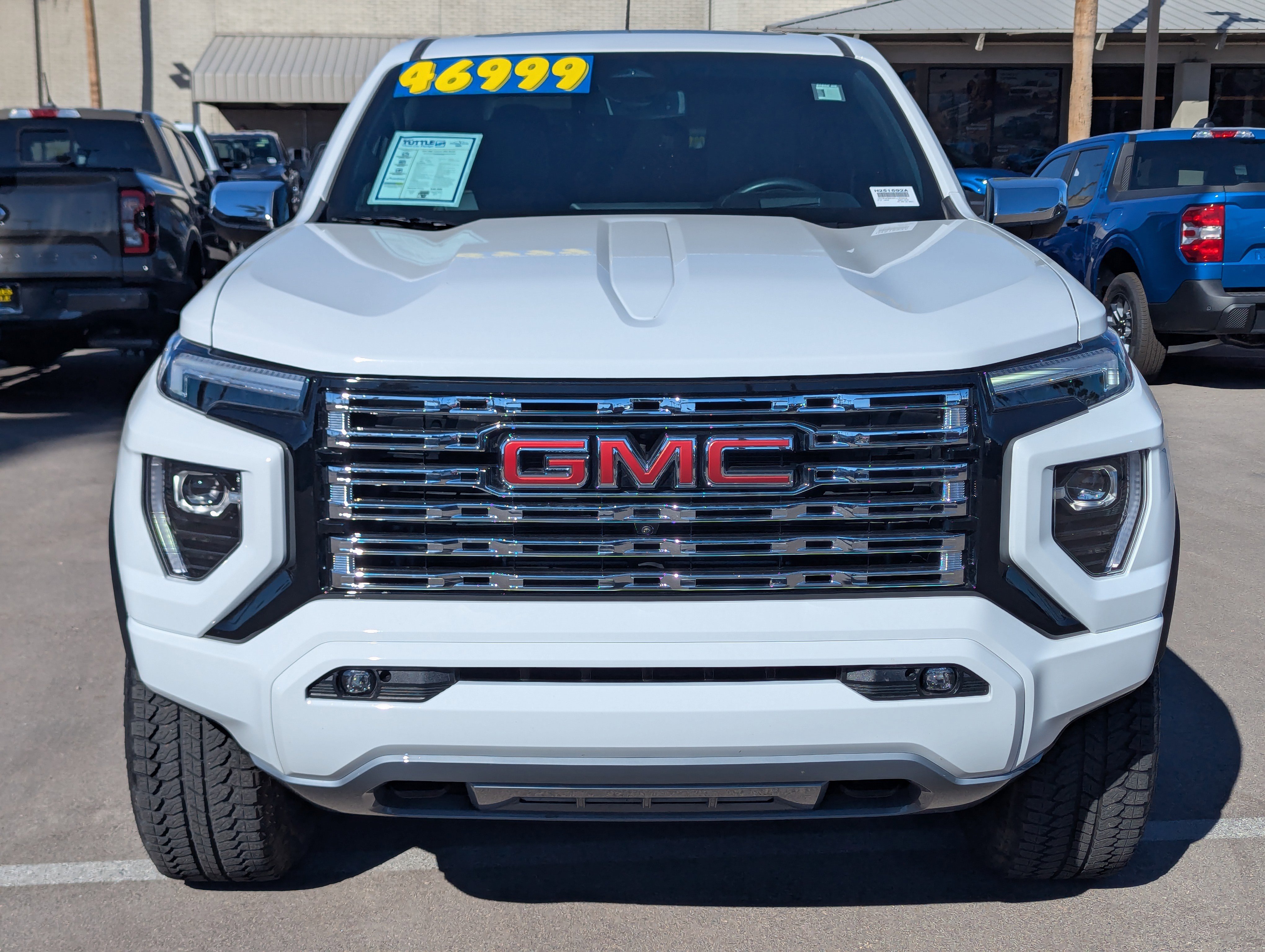 Used 2023 GMC Canyon Denali image 6