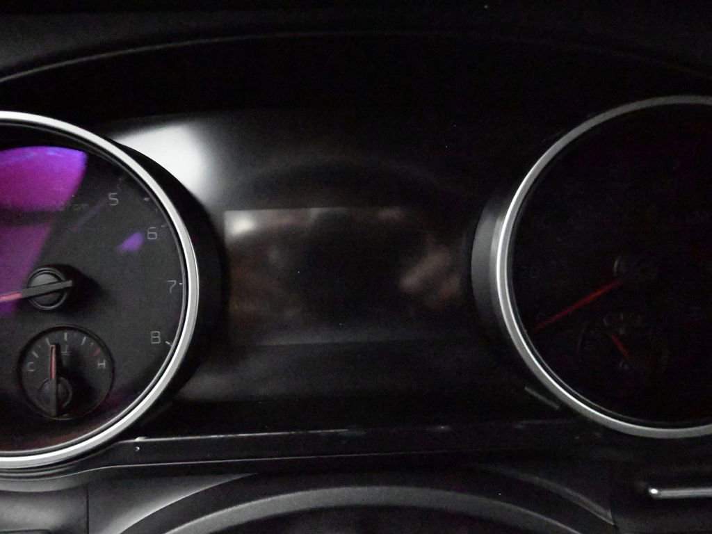 Used 2024 Kia Carnival LX image 10