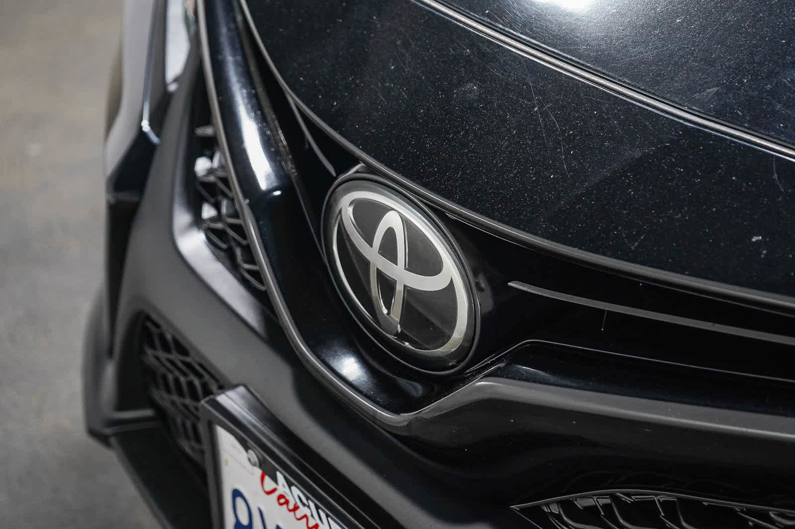 Used 2018 Toyota Camry SE w/ Protection Package (Q2) image 9