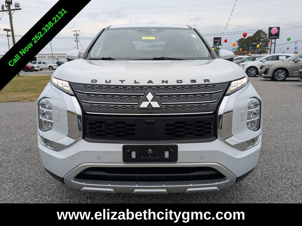 Used 2022 Mitsubishi Outlander SE image 9