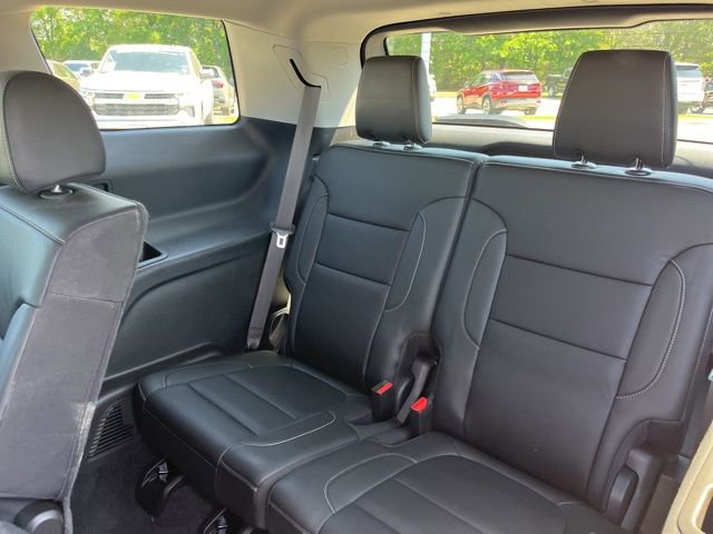 Used 2023 GMC Acadia SLT image 29