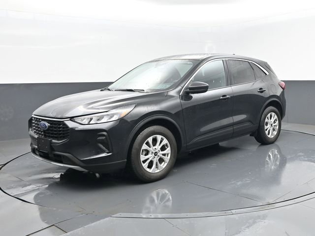 Used 2023 Ford Escape Active image 1