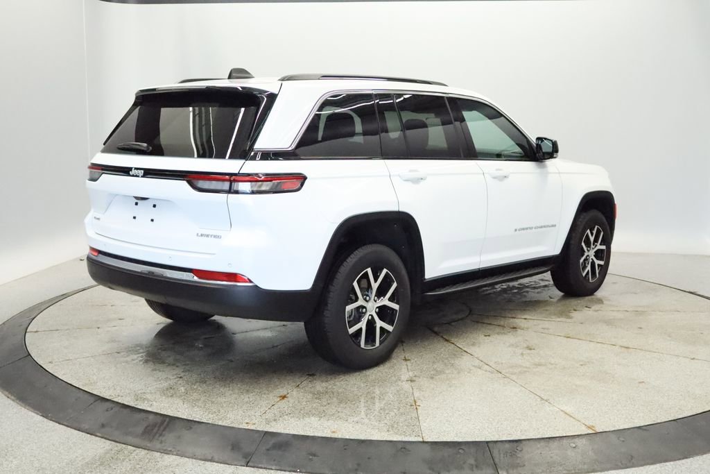 Used 2025 Jeep Grand Cherokee Limited w/ Trailer Tow Package image 6