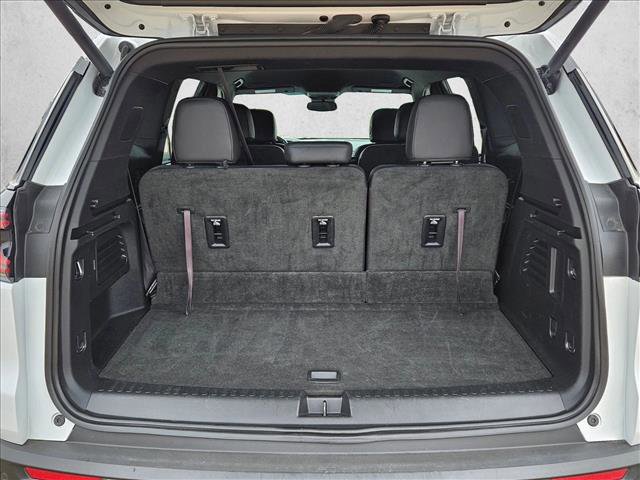 Used 2024 GMC Acadia Elevation image 6