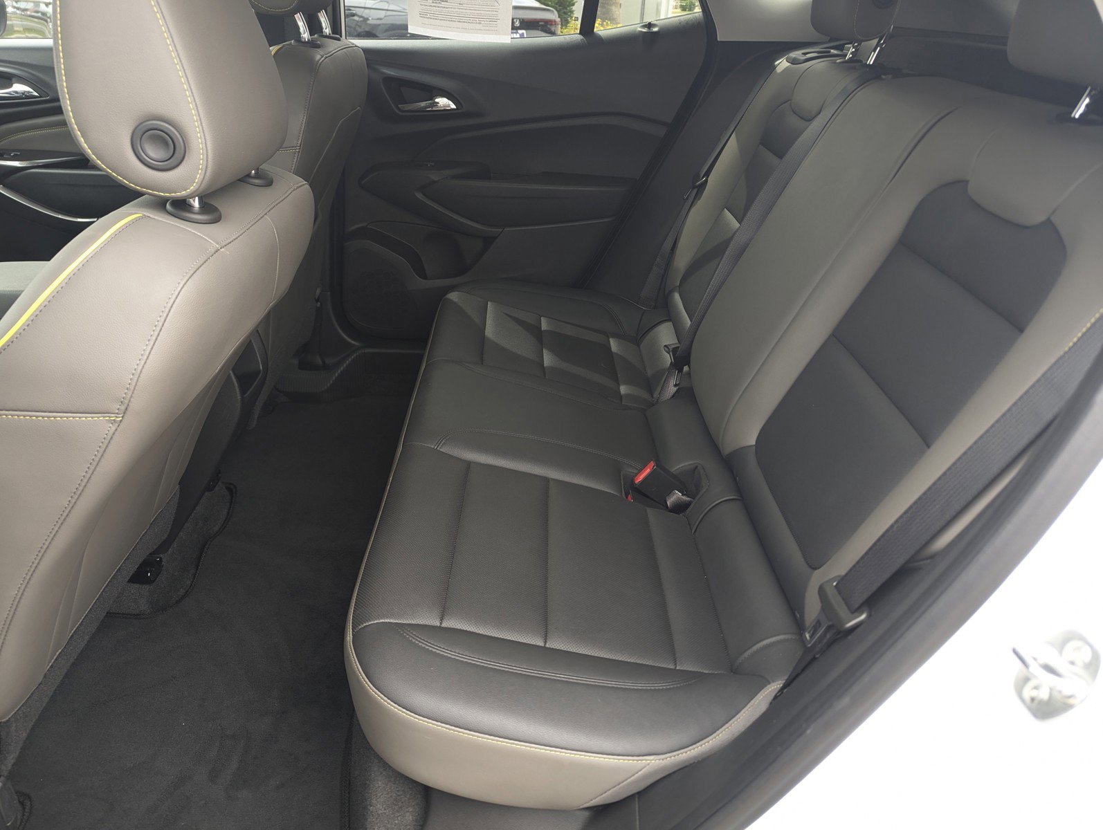 Used 2025 Chevrolet Trax ACTIV w/ Driver Confidence Package FWD image 8