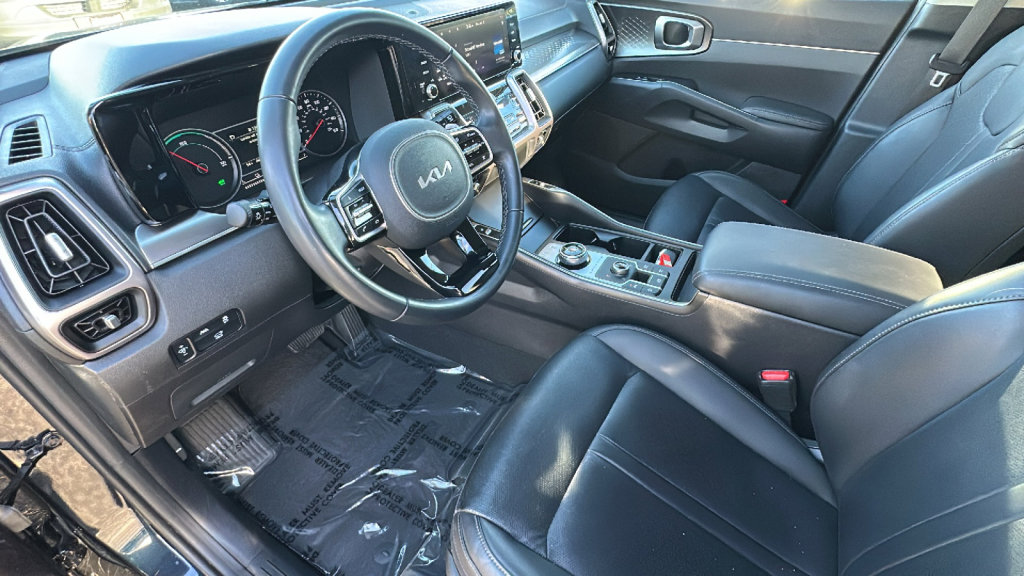 Used 2023 Kia Sorento EX image 10