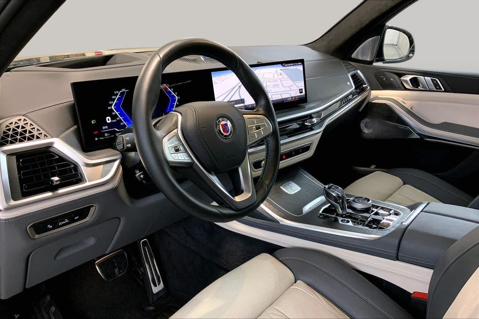 Used 2025 BMW ALPINA XB7 AWD/4WD image 17