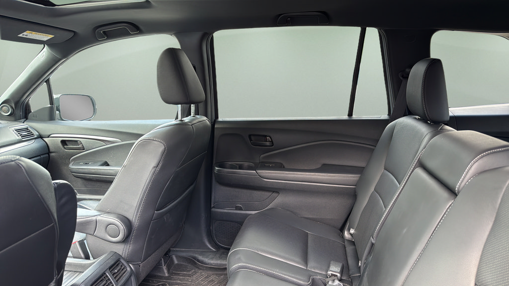 Used 2022 Honda Passport EX-L image 16
