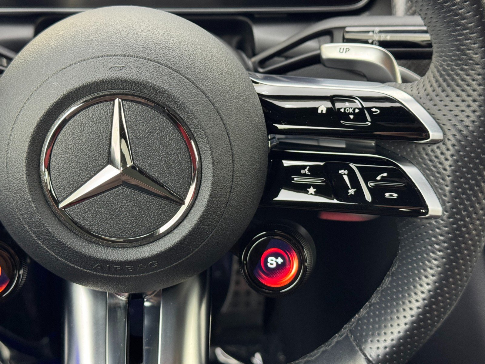 Used 2024 Mercedes-Benz GLC 43 AMG 4MATIC image 24
