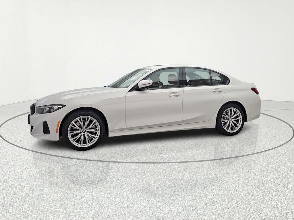 Used 2023 BMW 330i xDrive Sedan w/ Driving Assistance Package AWD/4WD image 4
