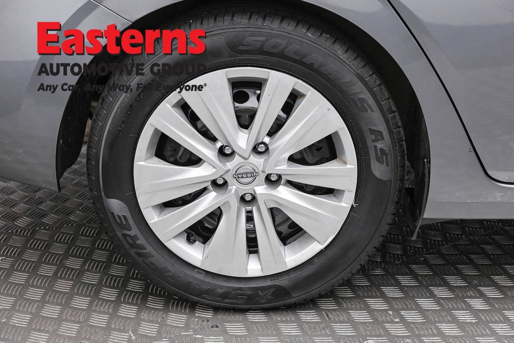 Used 2024 Nissan Sentra S FWD image 31