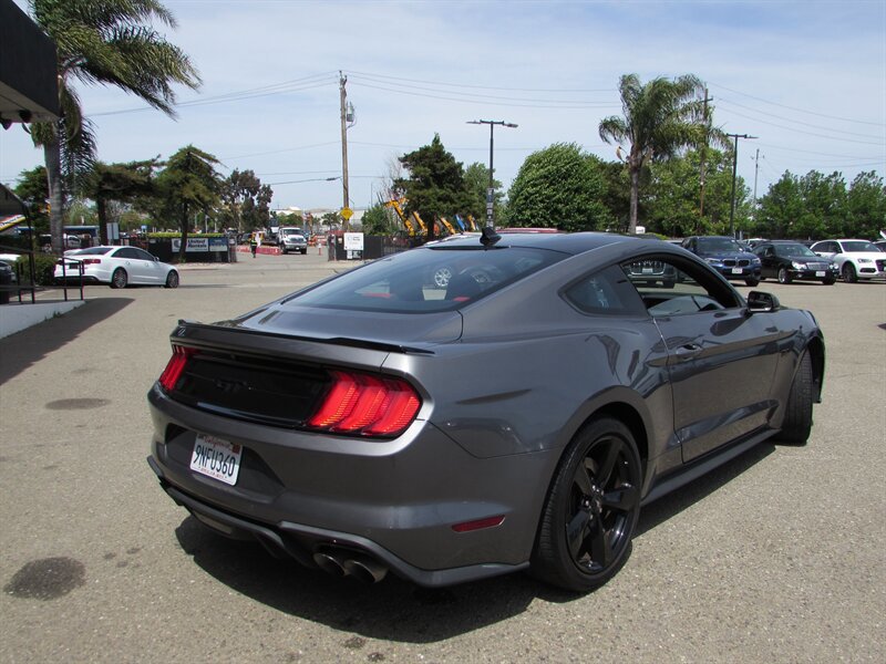 Used 2022 Ford Mustang GT Premium w/ Equipment Group 401A RWD image 9