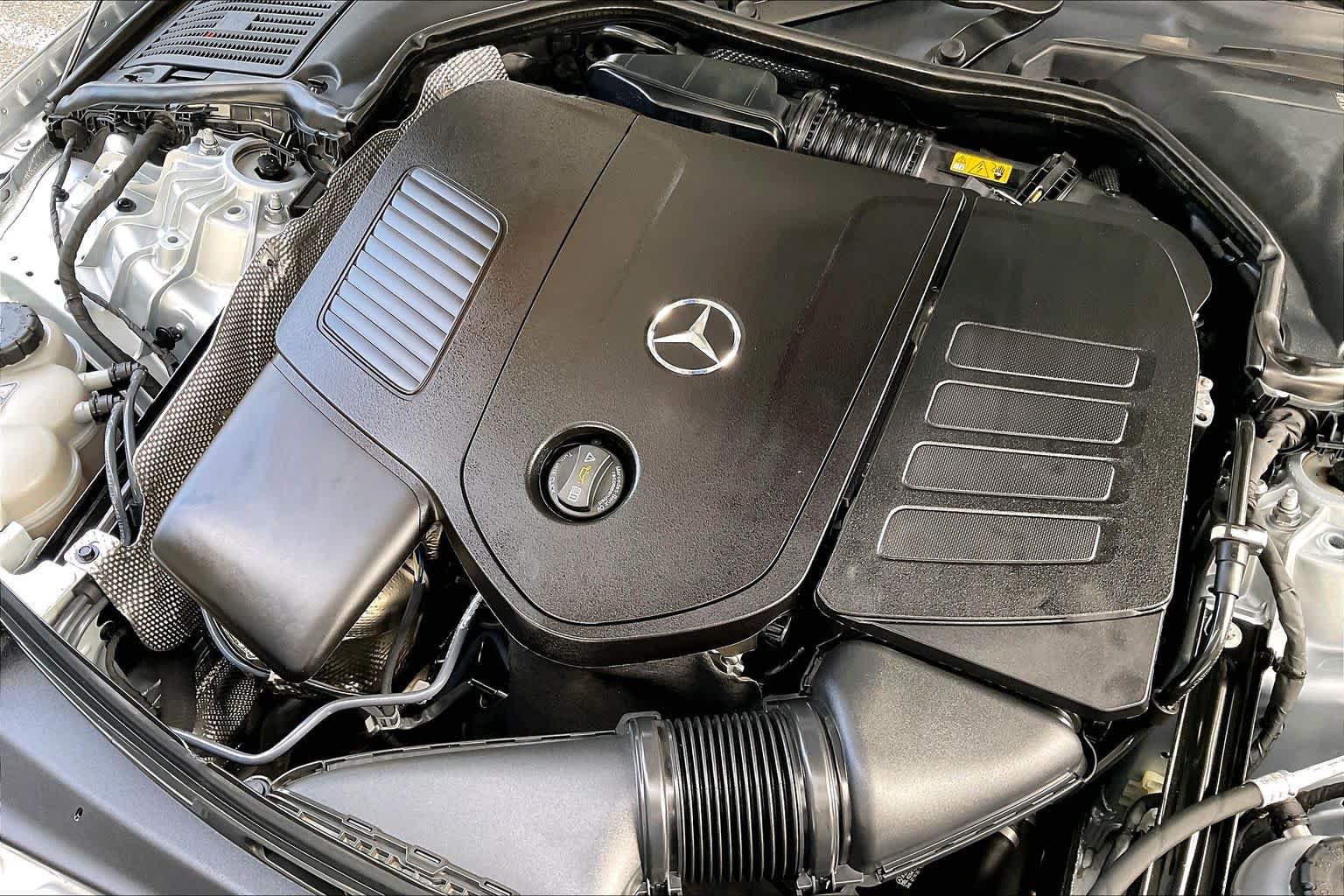 Used 2024 Mercedes-Benz C 300 Sedan image 33