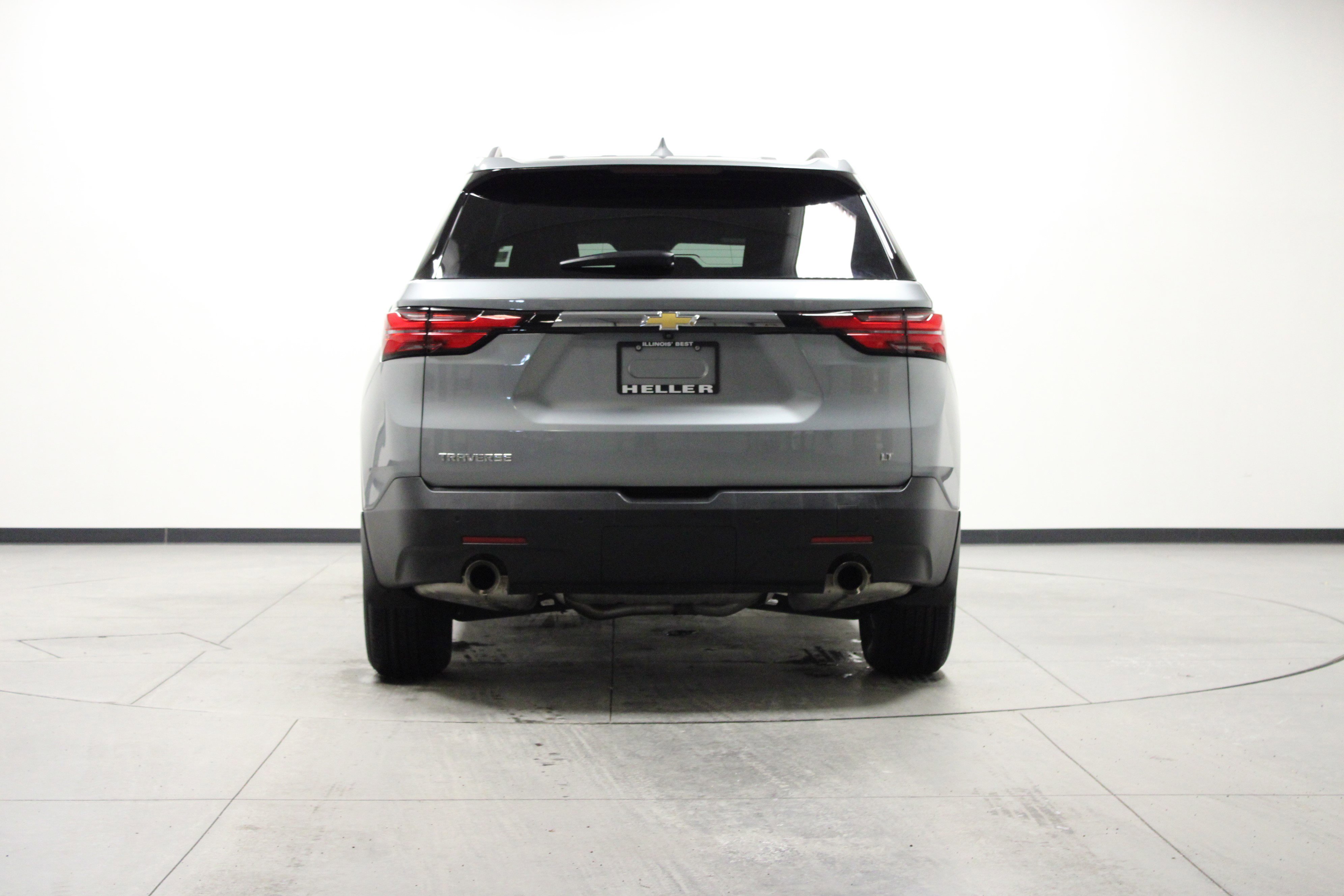 Used 2023 Chevrolet Traverse LT image 5