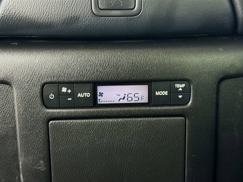 Used 2024 Nissan Armada SV RWD image 31