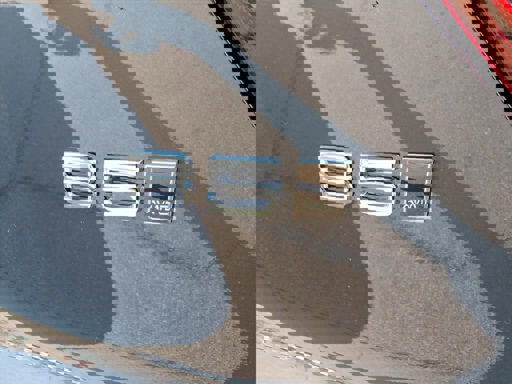 New 2026 Volvo XC40 B5 Core w/ Climate Package image 6