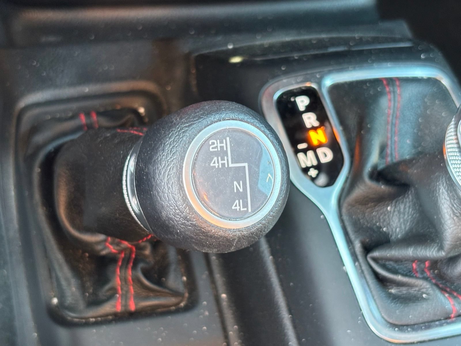 Used 2022 Jeep Wrangler Rubicon AWD/4WD image 9